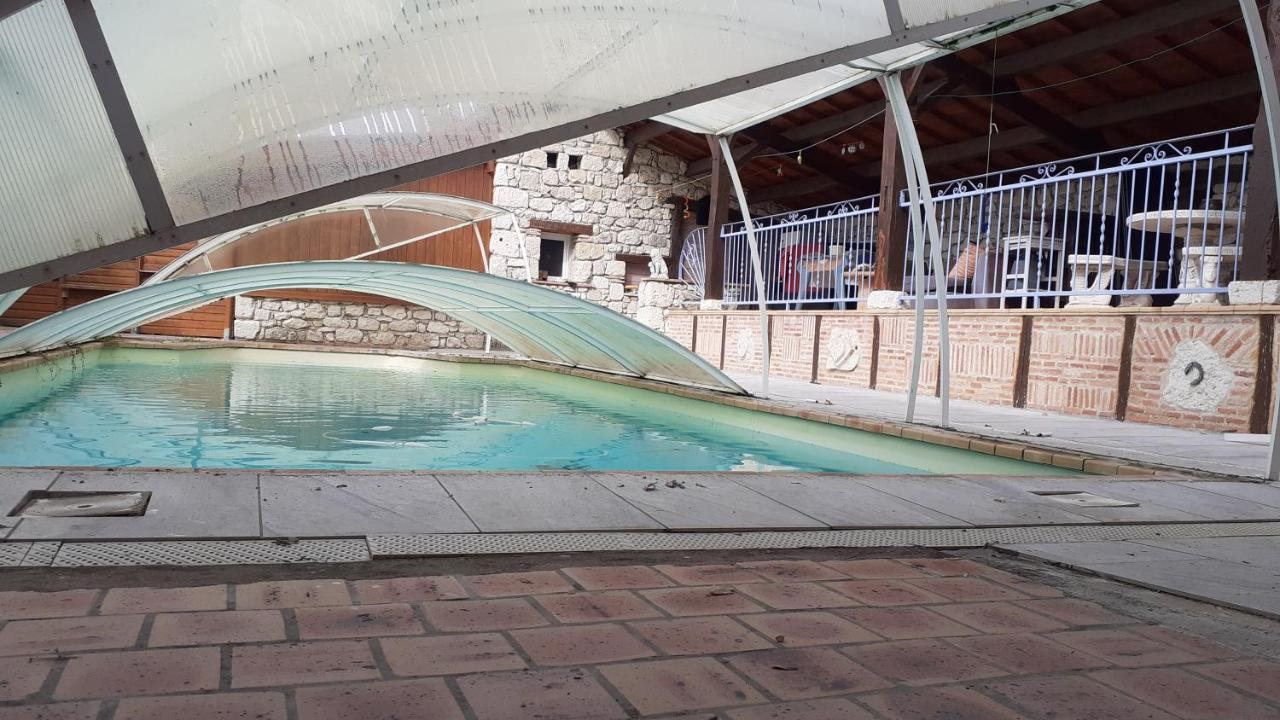 Chaleureux Cottage, Piscine Patio
