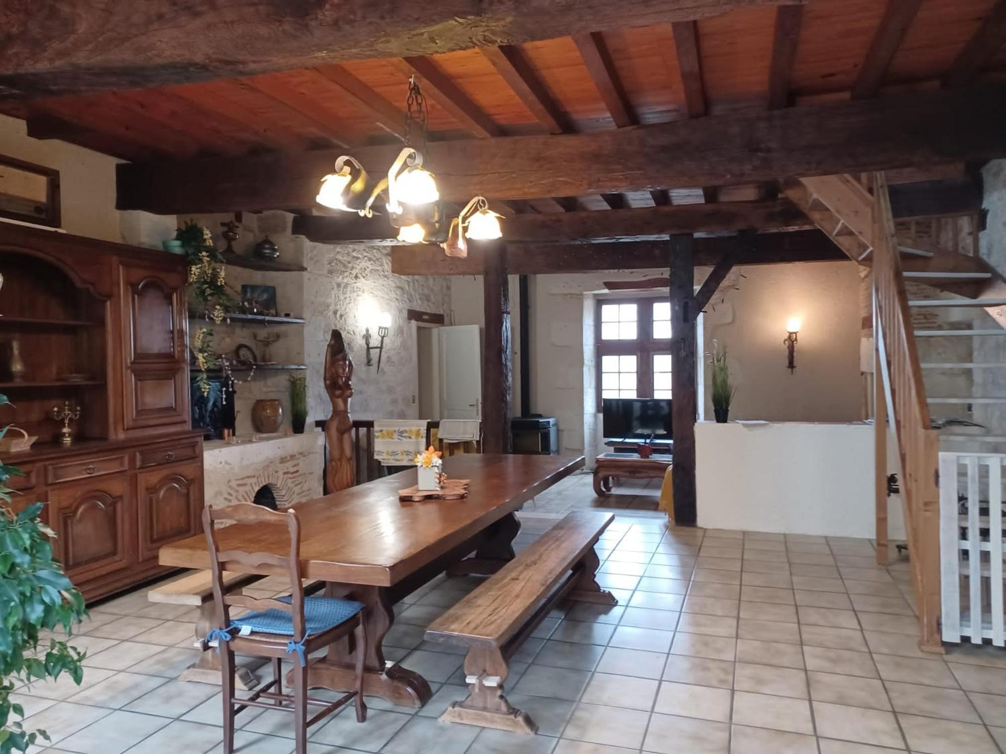 Chaleureux Cottage, Piscine Patio Tayrac (Lot-et-Garonne)